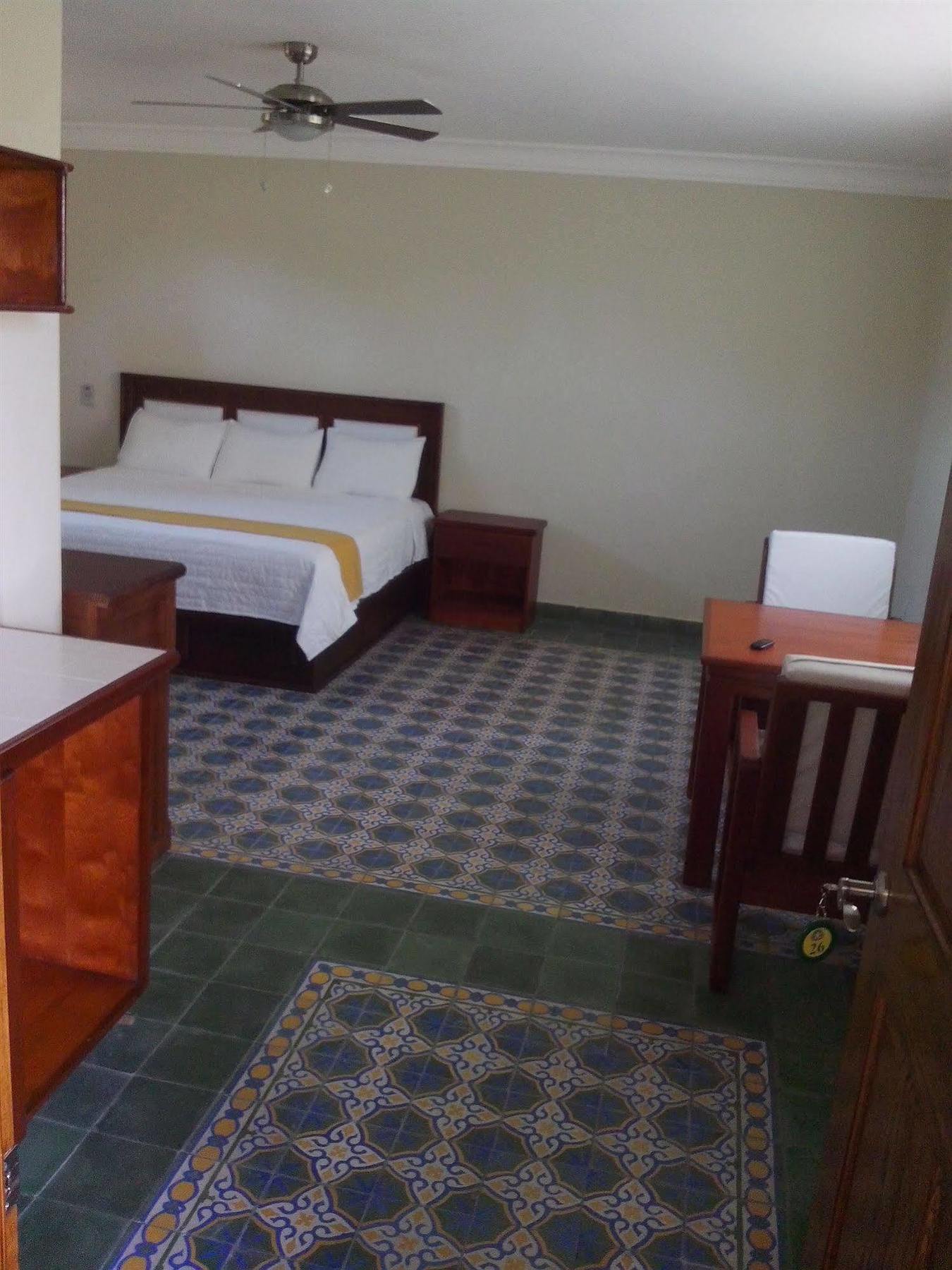 Hotel La Cretonne Les Cayes Exterior foto